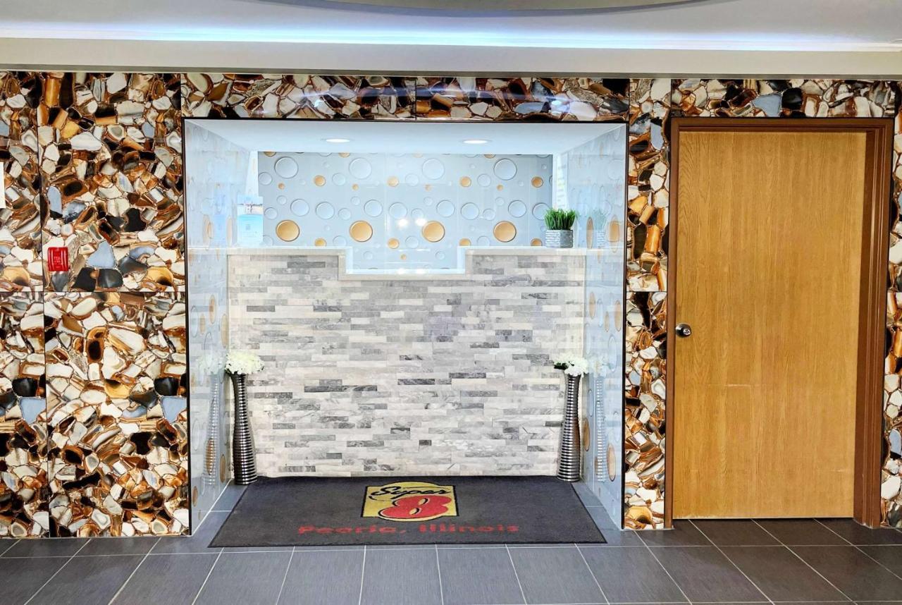 Super 8 By Wyndham Peoria Motel Exterior photo